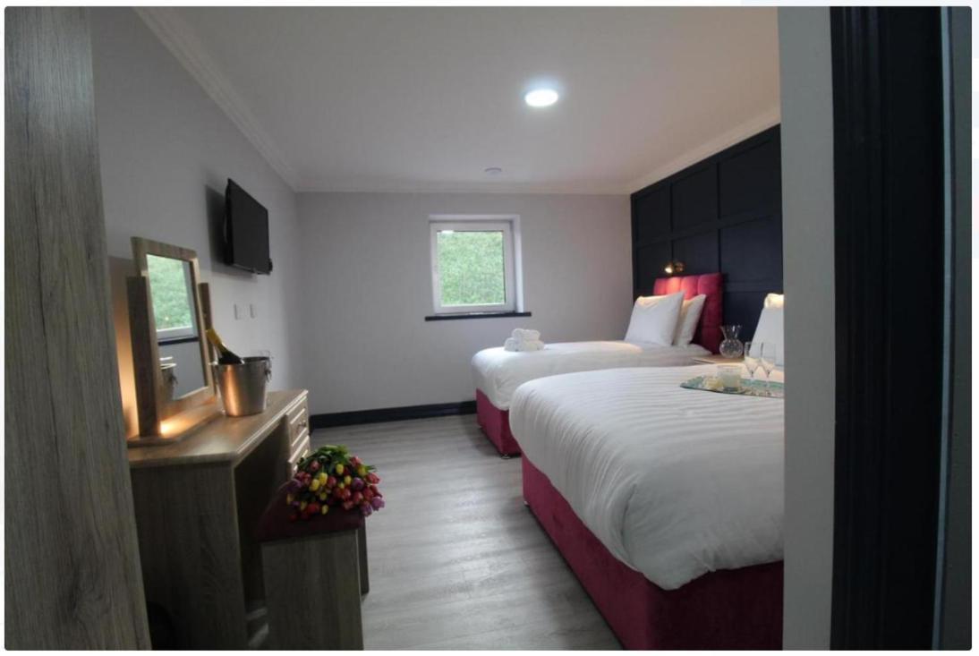 The Dutch Tulip Hotel Mallow Esterno foto